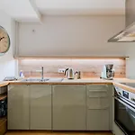 Unique Ap Kreuzberg 4 Bed Rooms